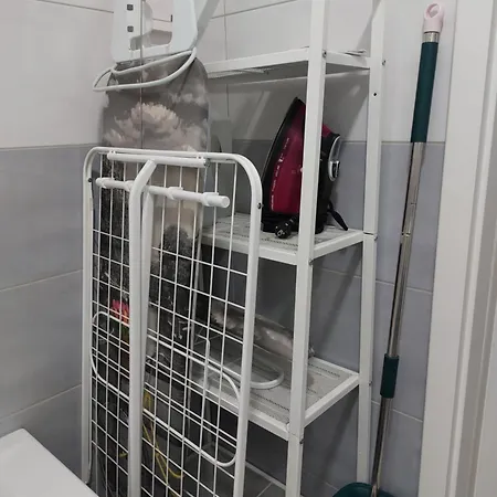 Jk 47 A Z Miejscem Postojowym W Garazu