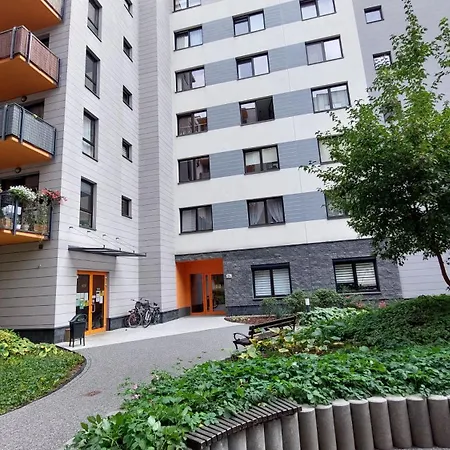 Jk 47 A Z Miejscem Postojowym W Garazu 아파트 *
