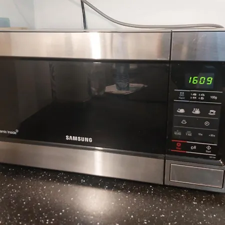 Jk 47 A Z Miejscem Postojowym W Garazu