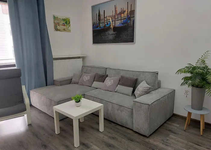 شقة Jk 47 A Z Miejscem Postojowym W Garazu وارسو