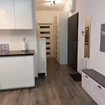 Jk 47 A Z Miejscem Postojowym W Garazu * Warszawa